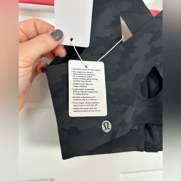 32D Lululemon Enlite Bra